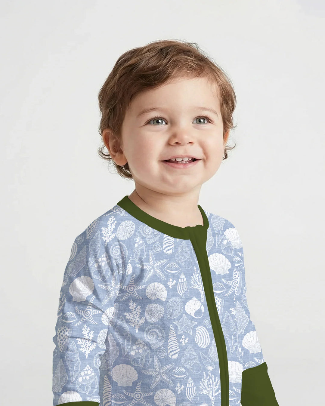 Coastal Treasures Bamboo Convertible Zippy