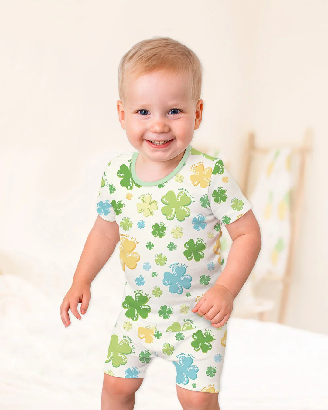 Shamrocks Print St. Patrick's Day Bamboo Two Piece Short Sleeve Shorts Pajama Set