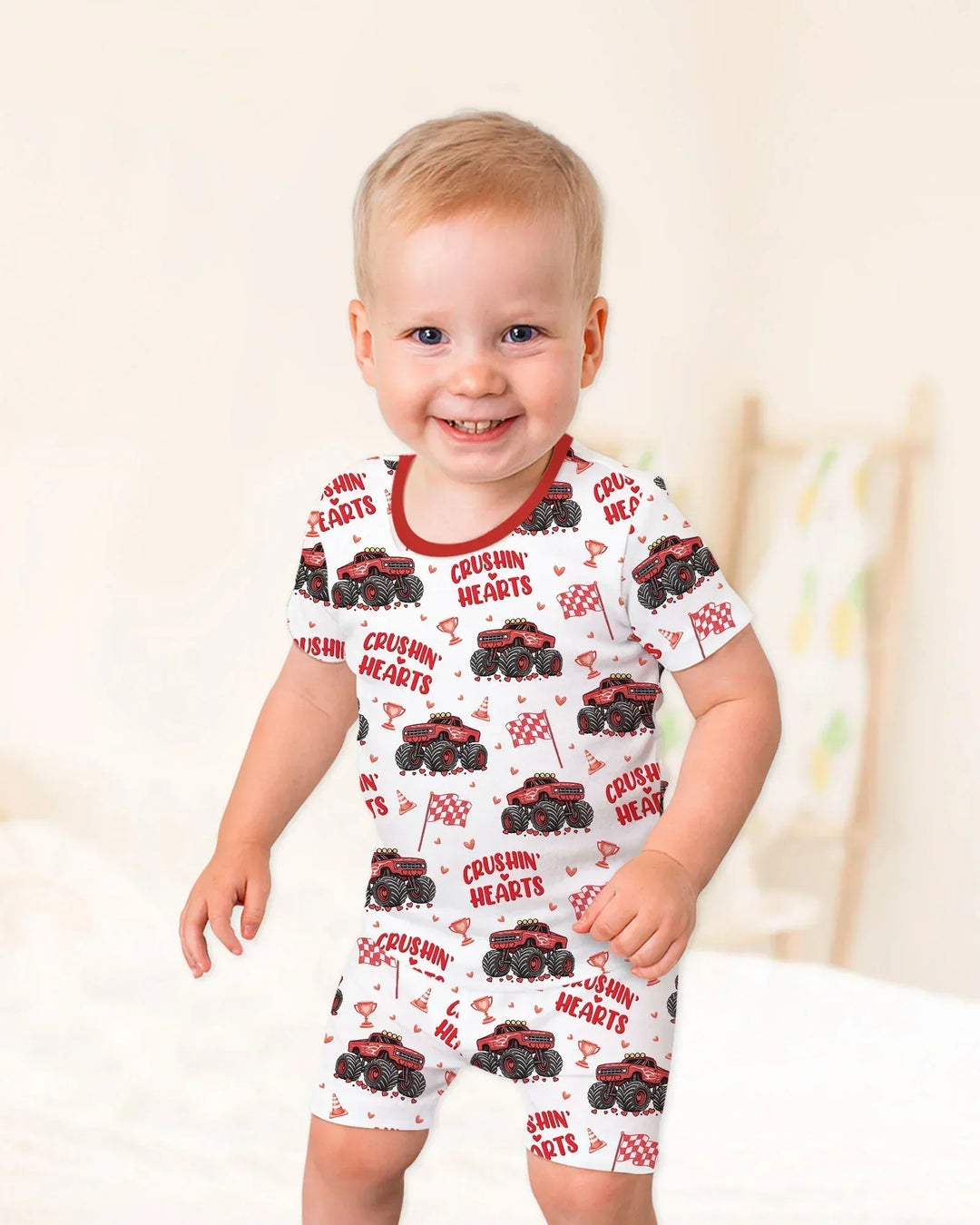 Crushin Hearts Bamboo Two Piece Short Sleeve Shorts Pajama Set