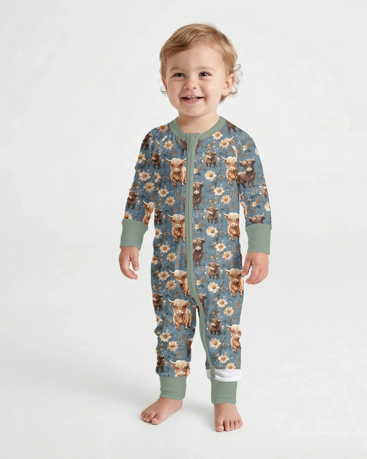 Majestic Highland Cows Family Matching Bamboo Convertible Zippy