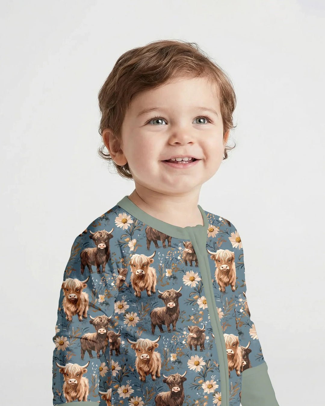 Majestic Highland Cows Family Matching Bamboo Convertible Zippy