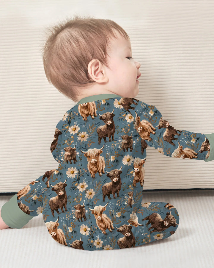 Majestic Highland Cows Family Matching Bamboo Convertible Zippy