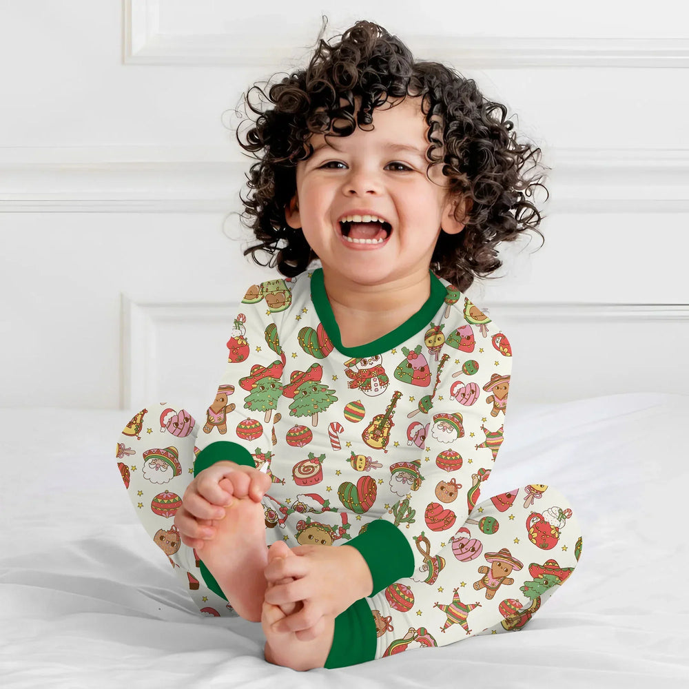 La Fiesta de Navidad Two Piece Long Sleeve Pajama Set , La Fiesta de Navidad Two Piece Long Sleeve Pajama Set - 12-18M / Green