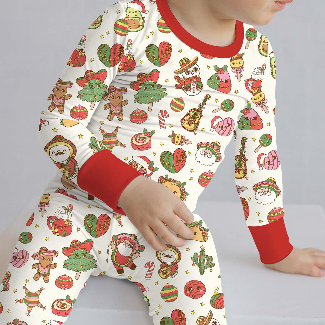 La Fiesta de Navidad Two Piece Long Sleeve Pajama Set , La Fiesta de Navidad Two Piece Long Sleeve Pajama Set - 12-18M / Green