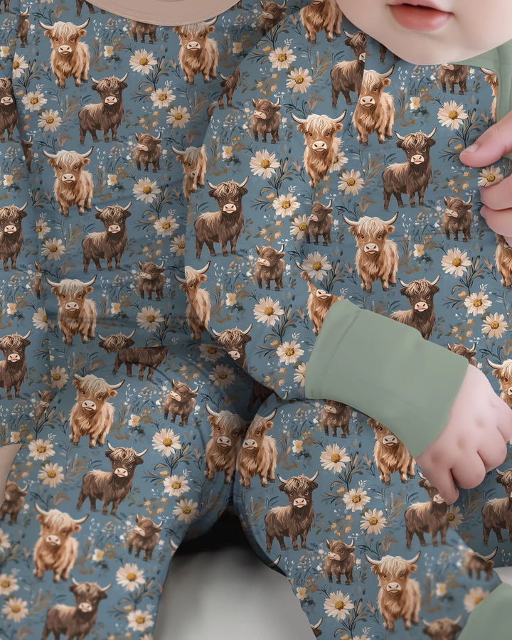Majestic Highland Cows Family Matching Bamboo Convertible Zippy