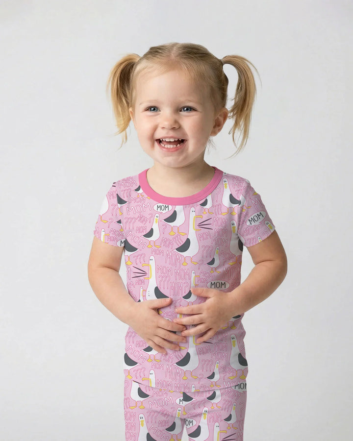 Funny Seagull MOM Two Piece Short Sleeve Pajama Set