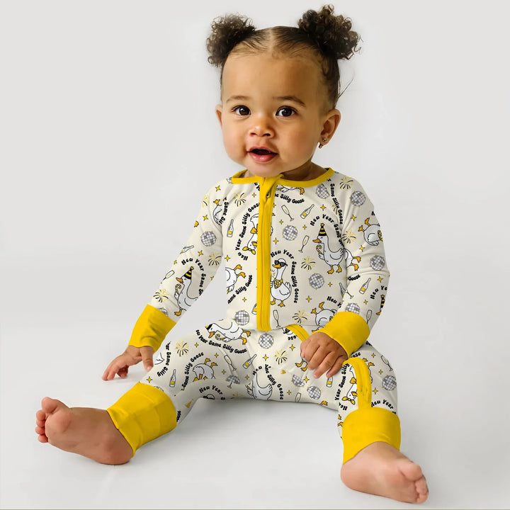 New Year Silly Goose Bamboo Convertible Zippy