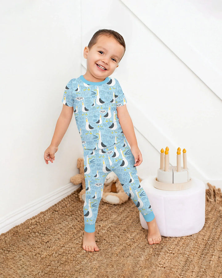 Funny Seagull MOM Two Piece Short Sleeve Pajama Set