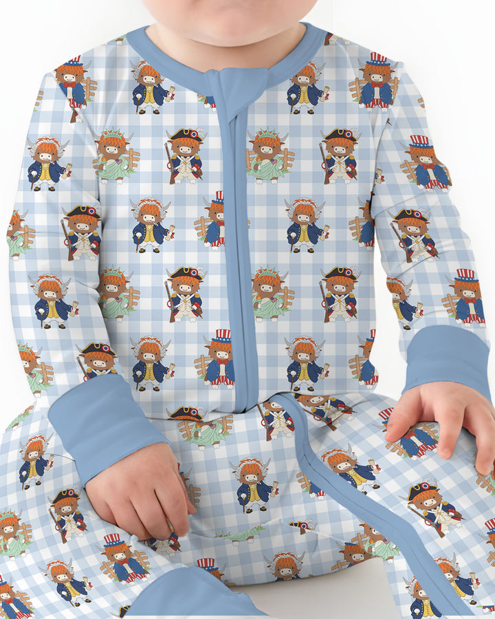 Patriotic 4th of July Highland Cow Bamboo Convertible Zippy
