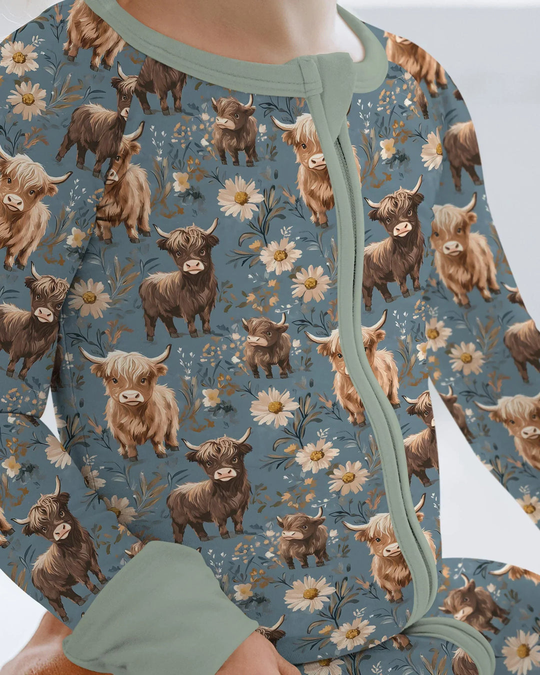 Majestic Highland Cows Family Matching Bamboo Convertible Zippy