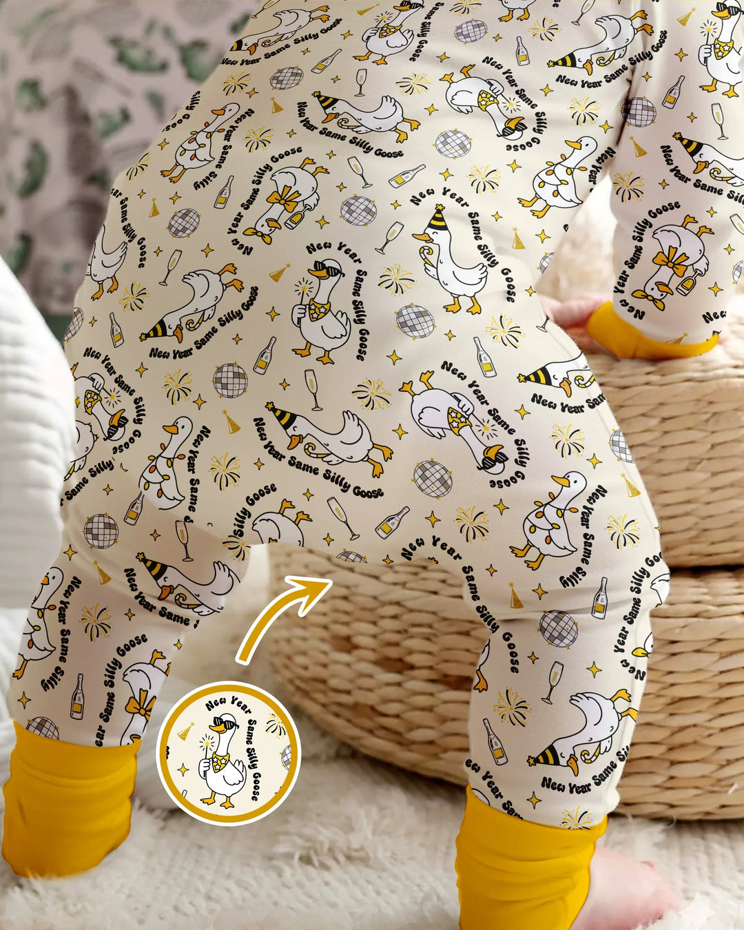 New Year Silly Goose Bamboo Convertible Zippy