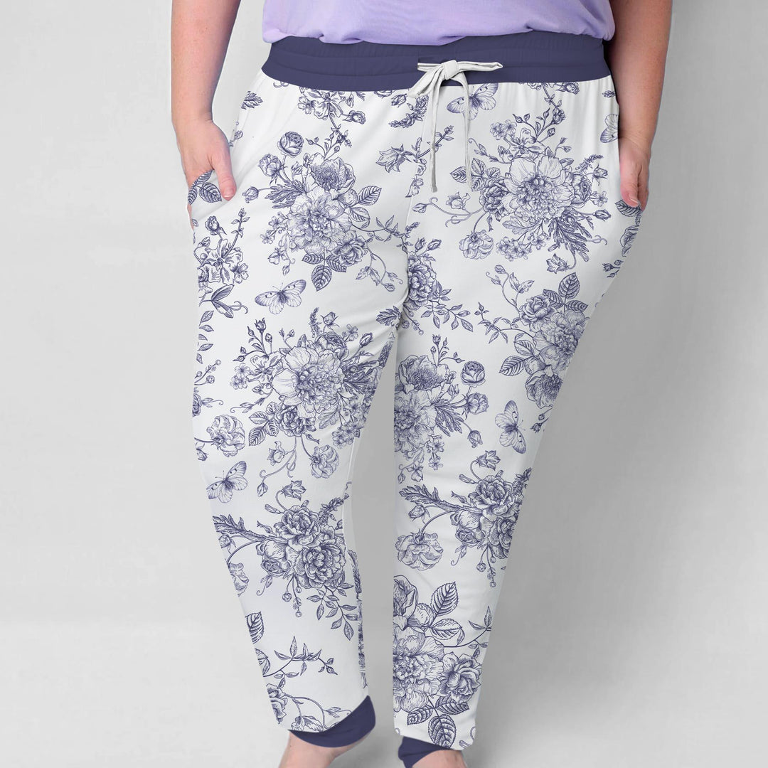 God Says I Am – Faith in Bloom Custom Name and Affirmations Bamboo Women Pajama Set