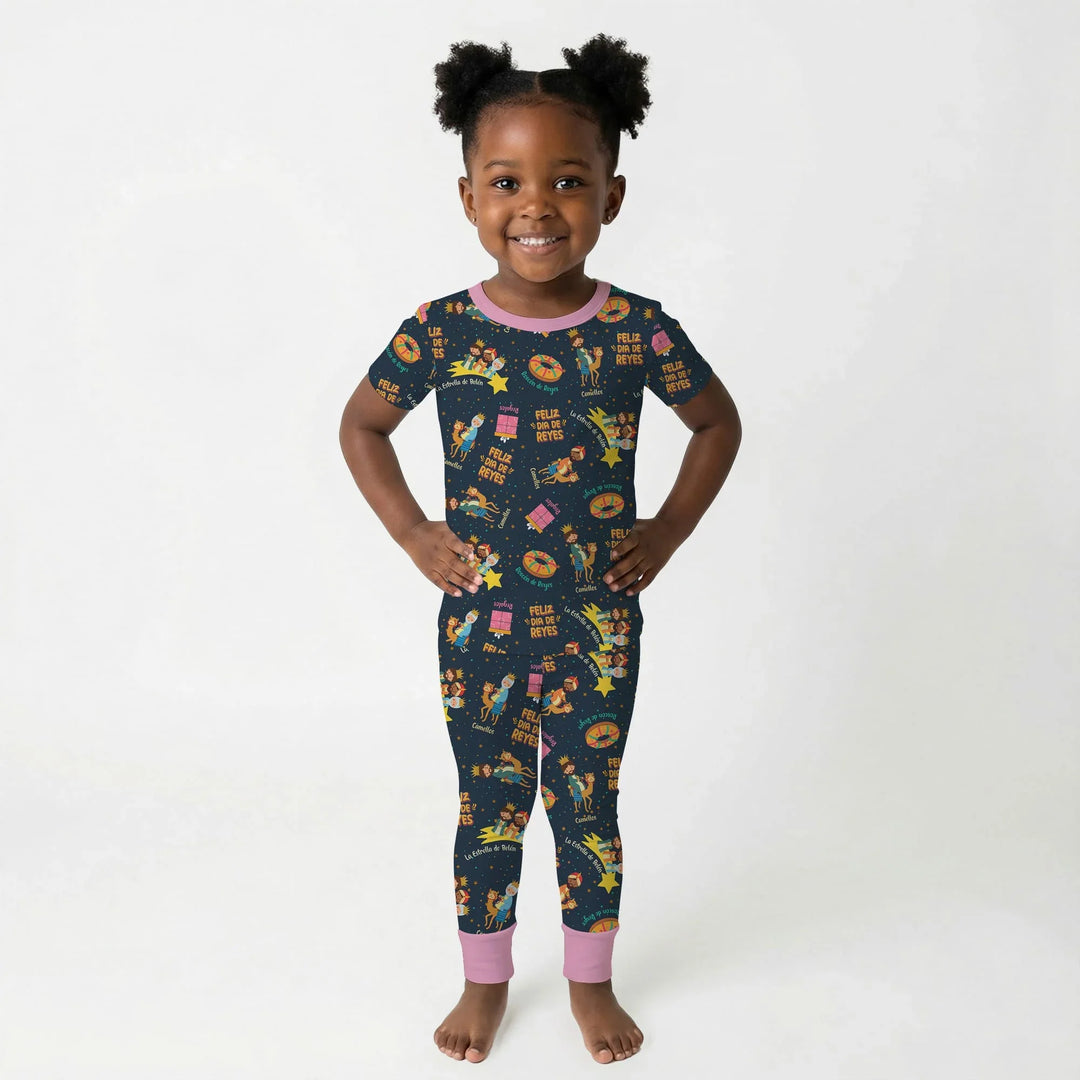 Feliz Dia de Reyes Bamboo Two Piece Short Sleeve Pajama Set