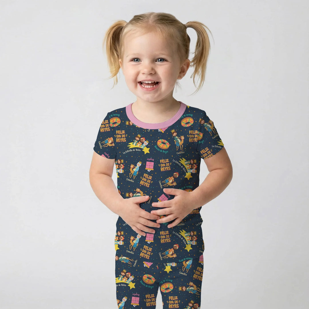Feliz Dia de Reyes Bamboo Two Piece Short Sleeve Pajama Set