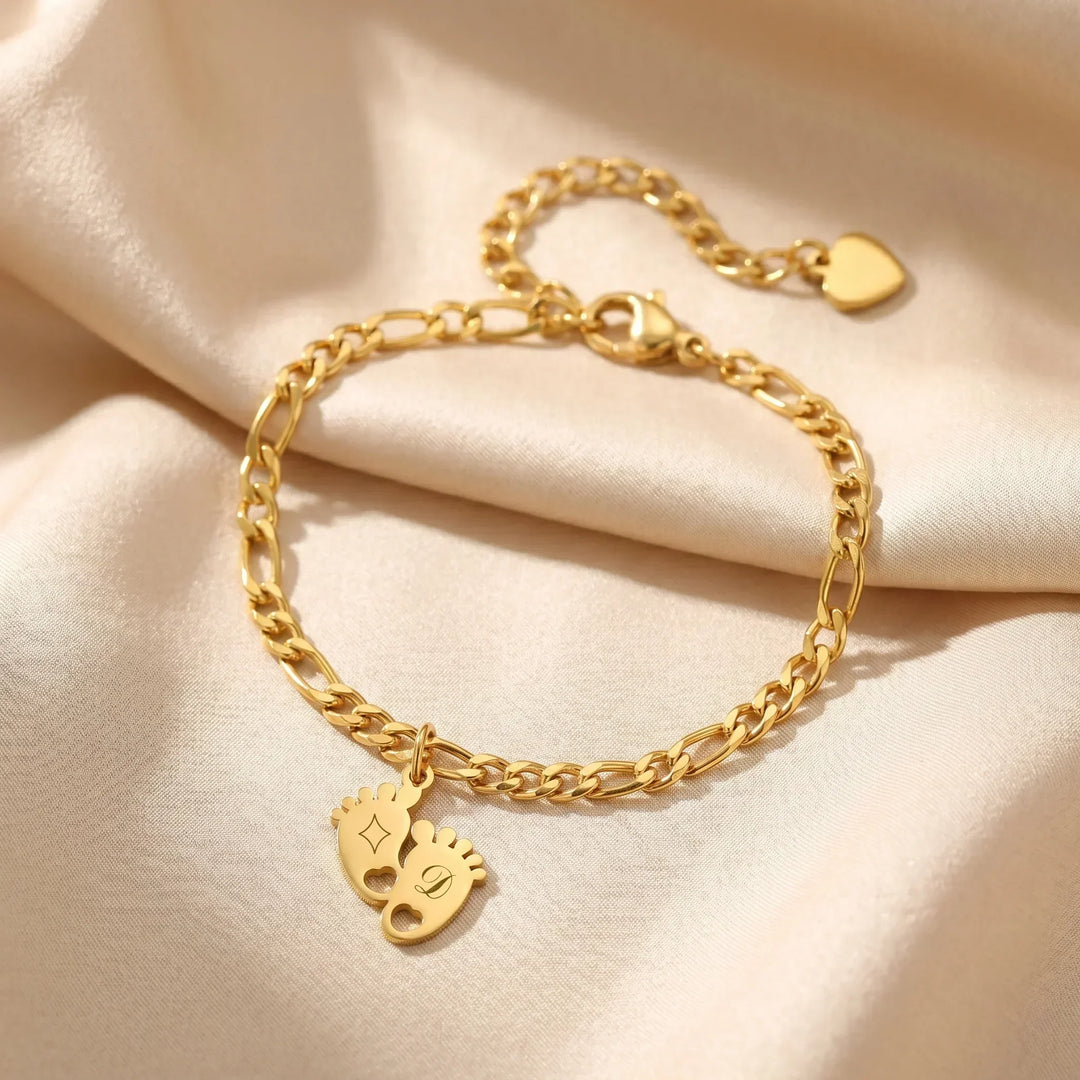 Tiny Steps: Personalized Baby Feet Anklet