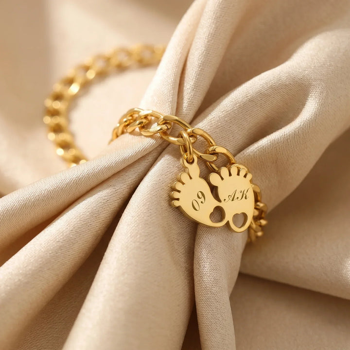 Tiny Steps: Personalized Baby Feet Anklet