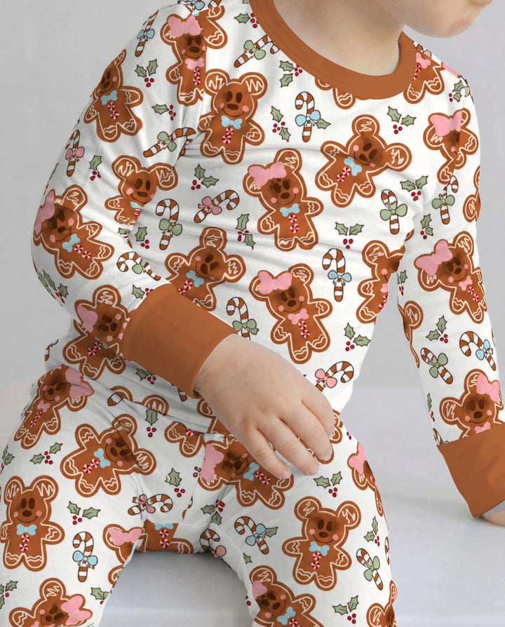 Cute Gingerbread Couple Toss Bamboo Two Piece Long Sleeve Pajama Set