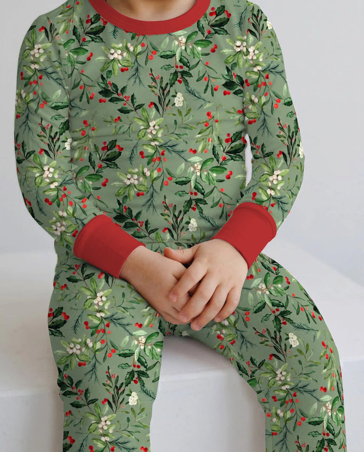 Vintage Christmas Holly & Mistletoe Botanical Bamboo Two Piece Long Sleeve Pajama Set