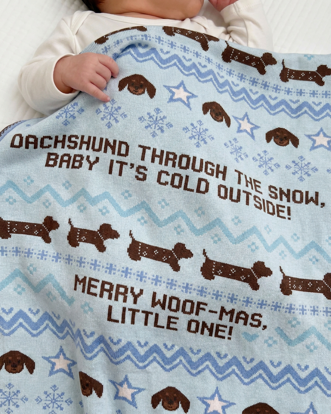 Snowy Puppy Dream Bamboo Blanket