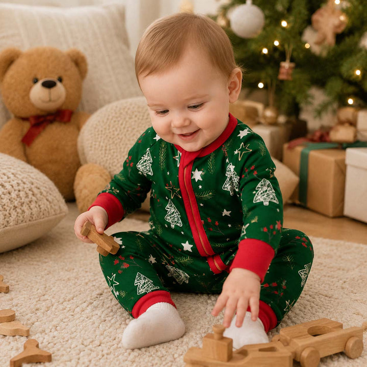 Dark Green Christmas Tree Doodles Bamboo Convertible Zippy