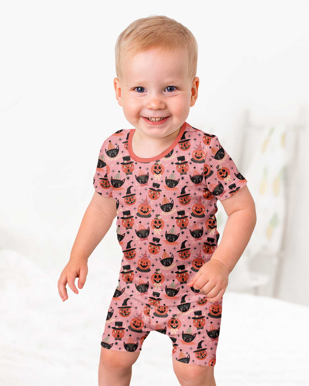 Retro Halloween Cats and Funny Pumpkins Bamboo Two Piece Short Sleeve Shorts Pajama Set
