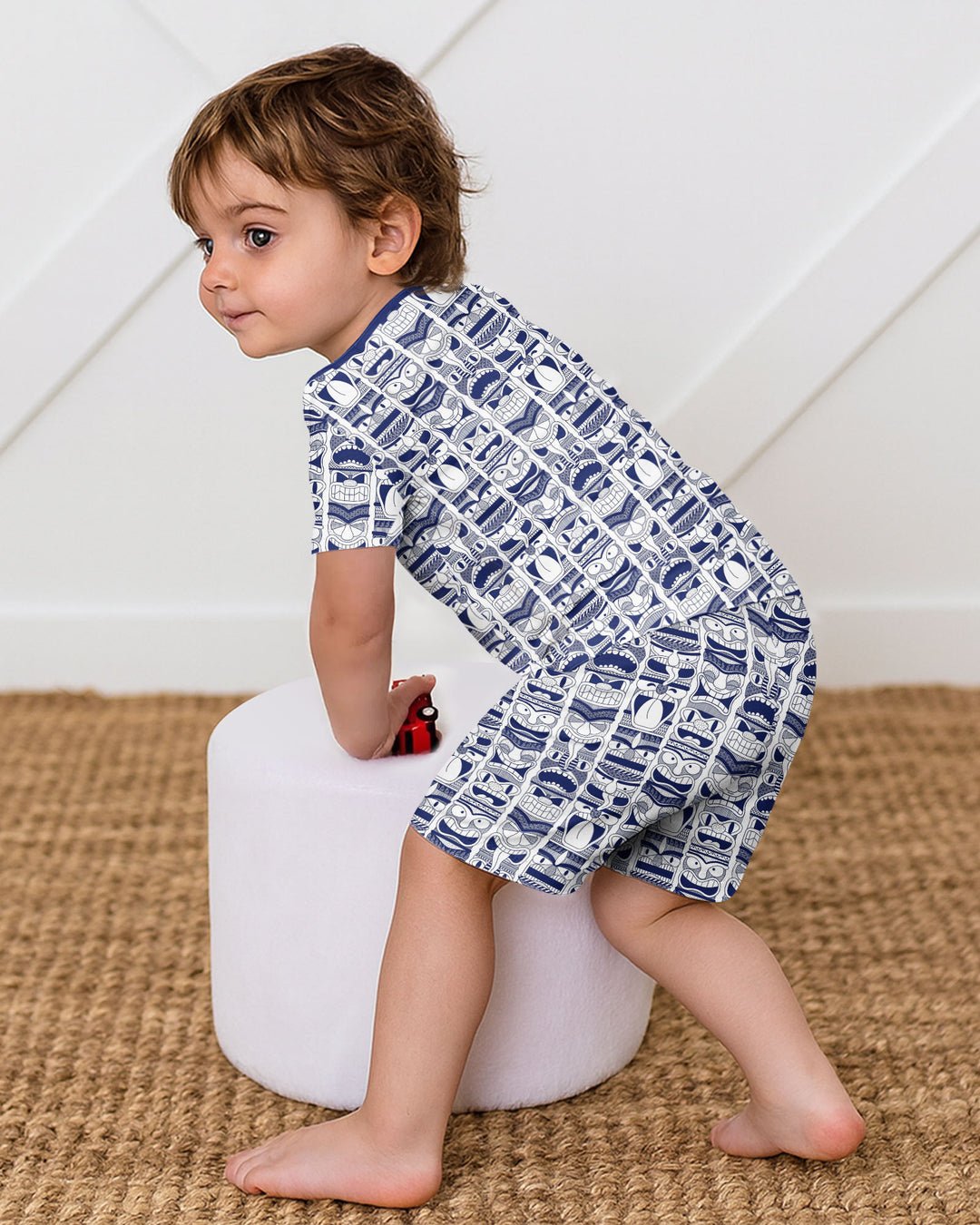Friendly Totem Pole Figures Bamboo Two Piece Short Sleeve Shorts Pajama Set