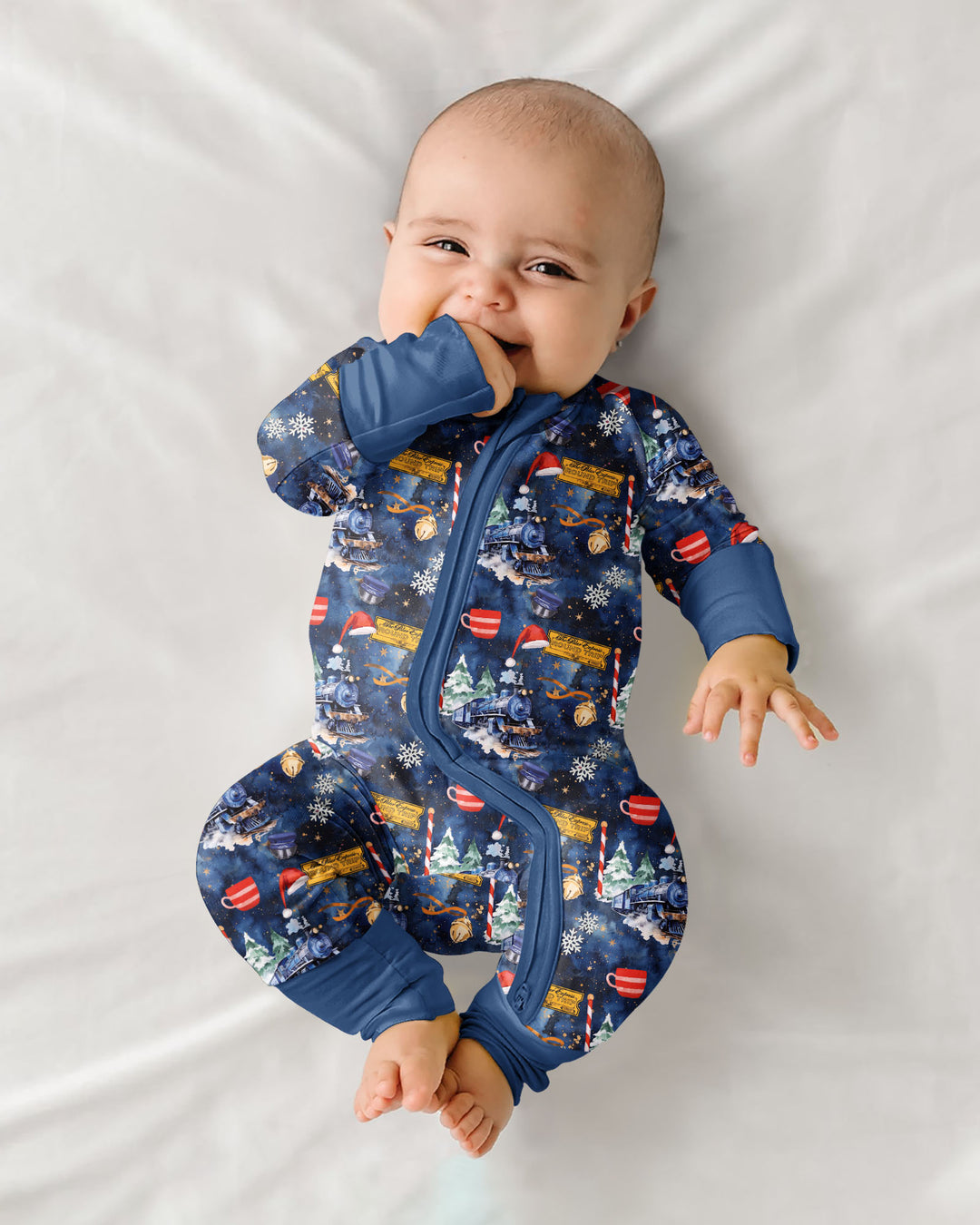 North Pole Journey Bamboo Convertible Zippy