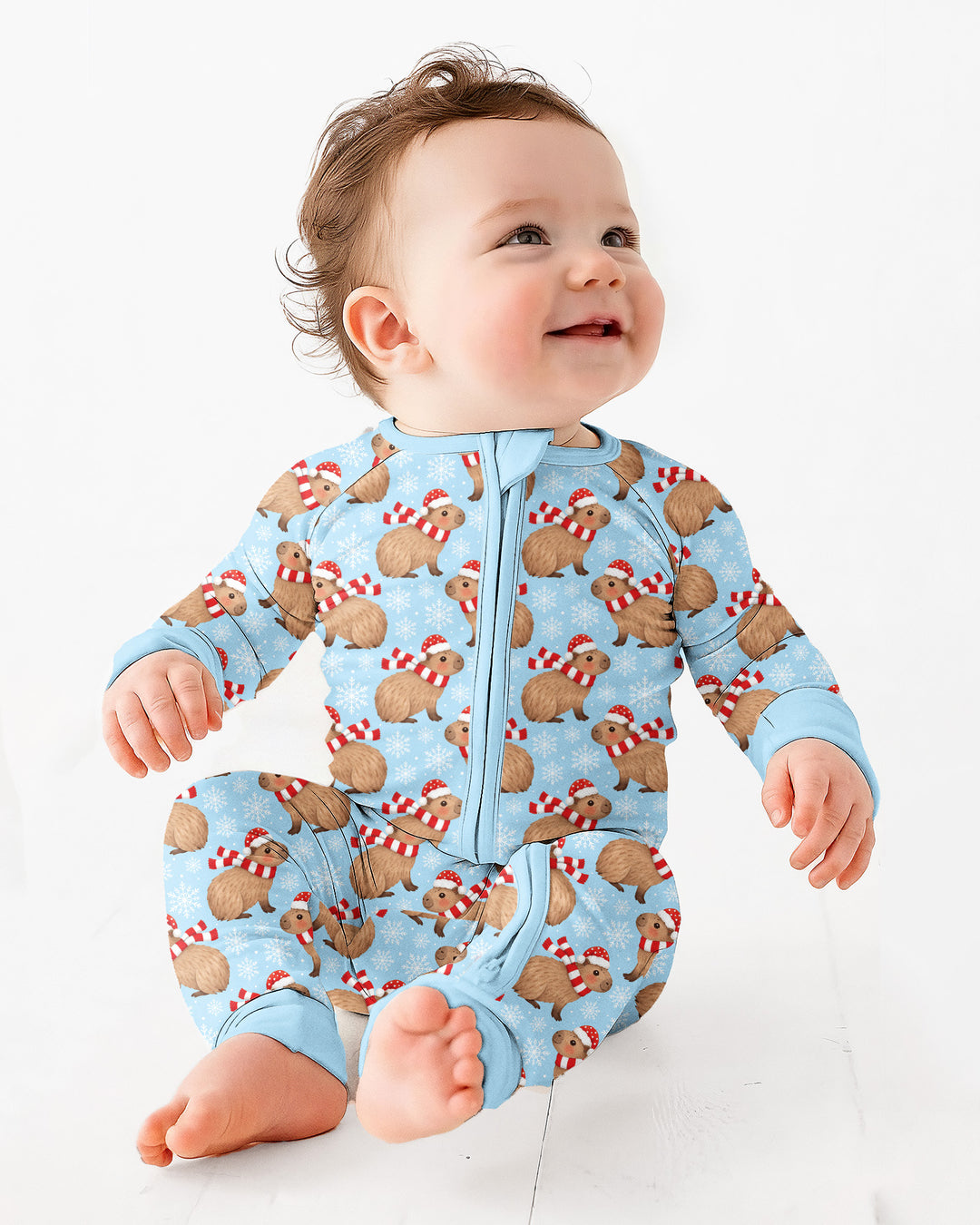 Holiday Capybaras Bamboo Convertible Zippy