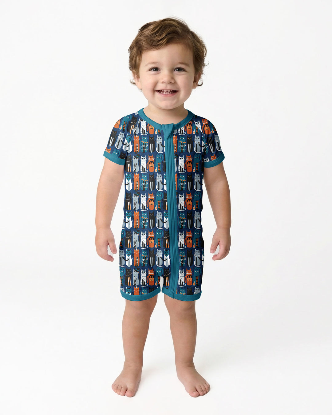 Retro Halloween Cat Bamboo Shorty Zippy