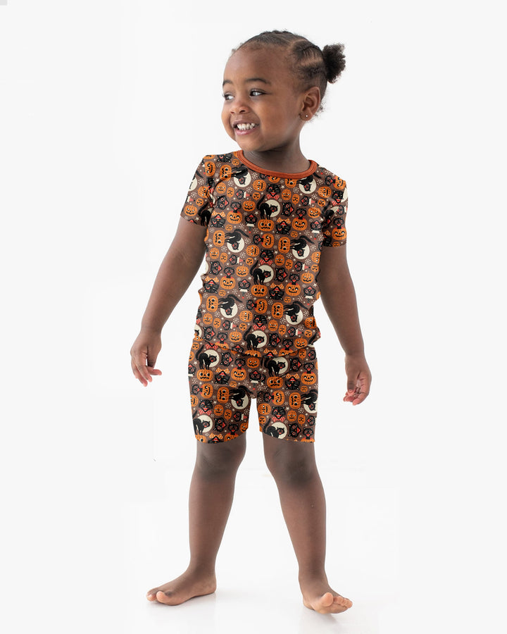 Vintage Halloween Black Cat Pumpkin Bamboo Two Piece Short Sleeve Shorts Pajama Set