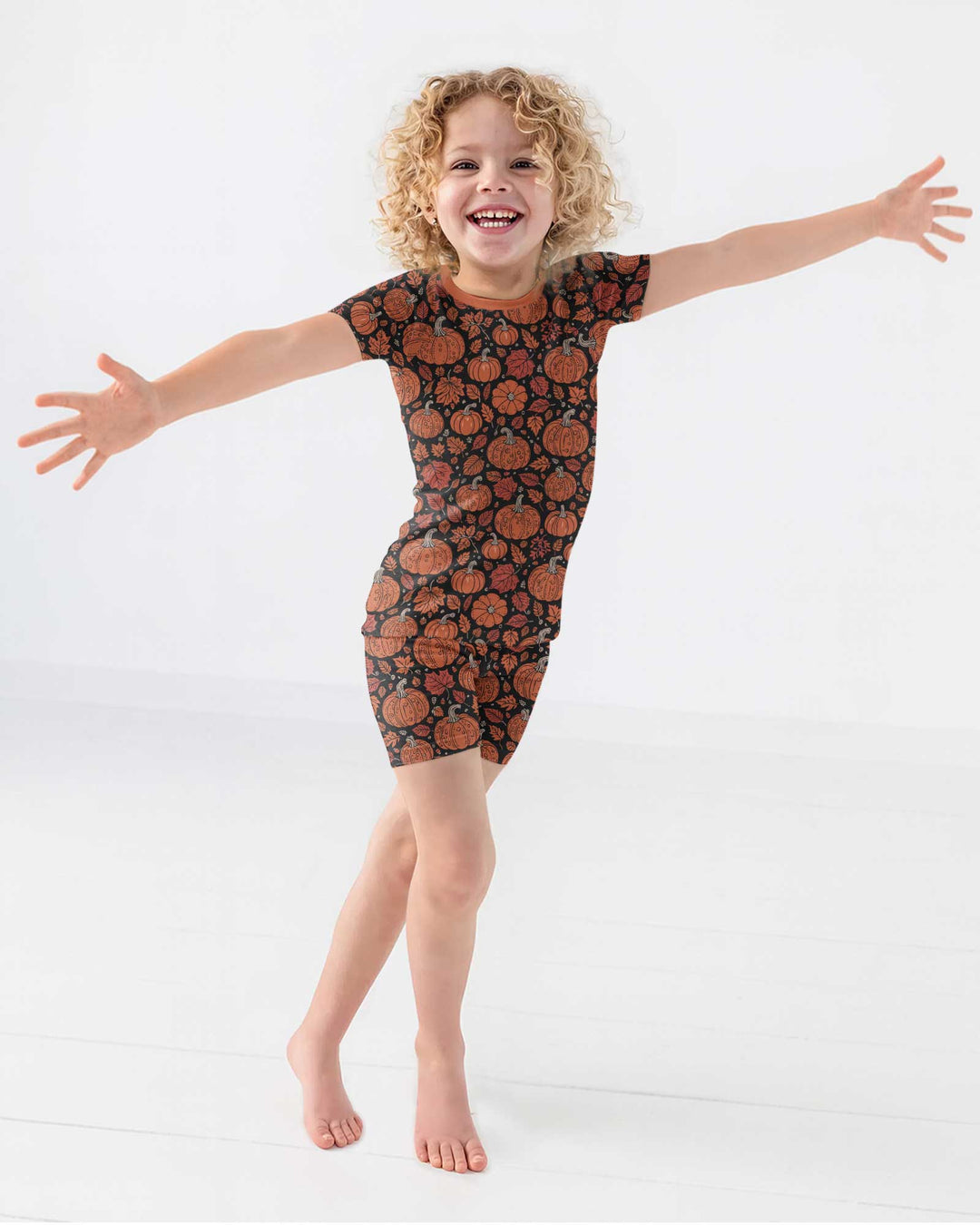 Retro Halloween Pumpkins Bamboo Two Piece Short Sleeve Shorts Pajama Set