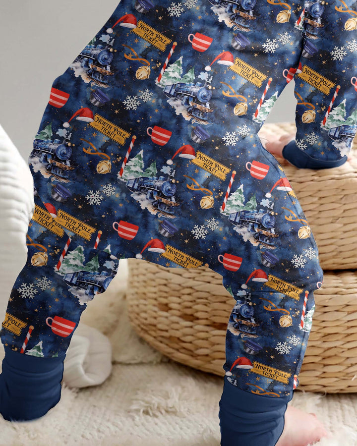 North Pole Journey Bamboo Convertible Zippy