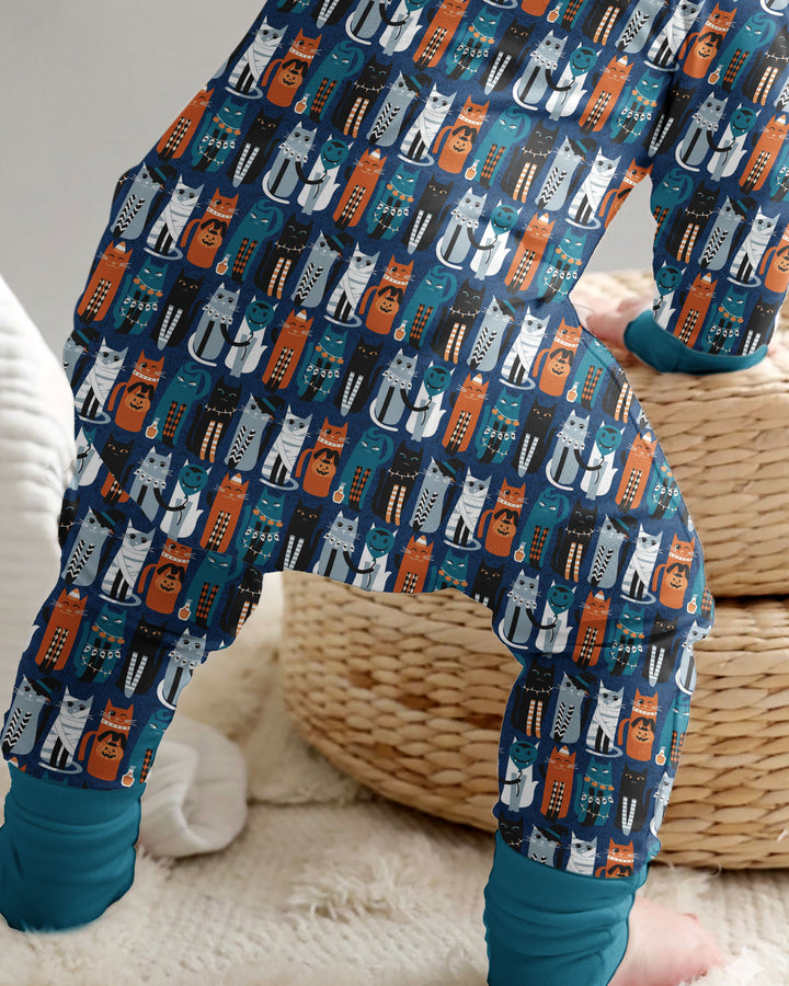 Retro Halloween Cat Bamboo Convertible Zippy