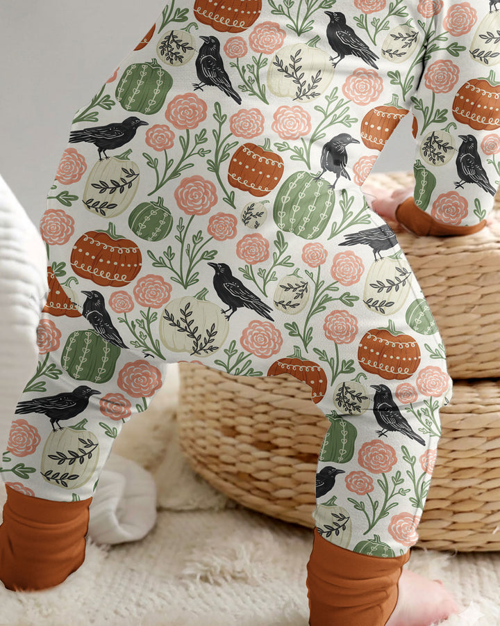 Country Crows with Mums and Pumpkins Bamboo Convertible Zippy