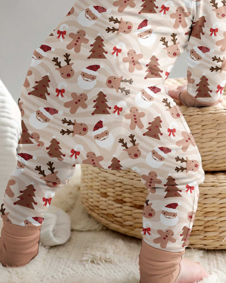 Whimsical Christmas Wonderland Bamboo Convertible Zippy
