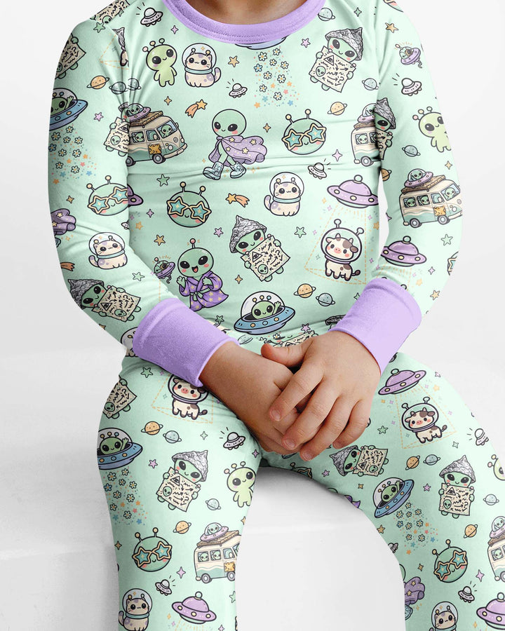 Little Alien Explorer Bamboo Two Piece Long Sleeve Pajama Set