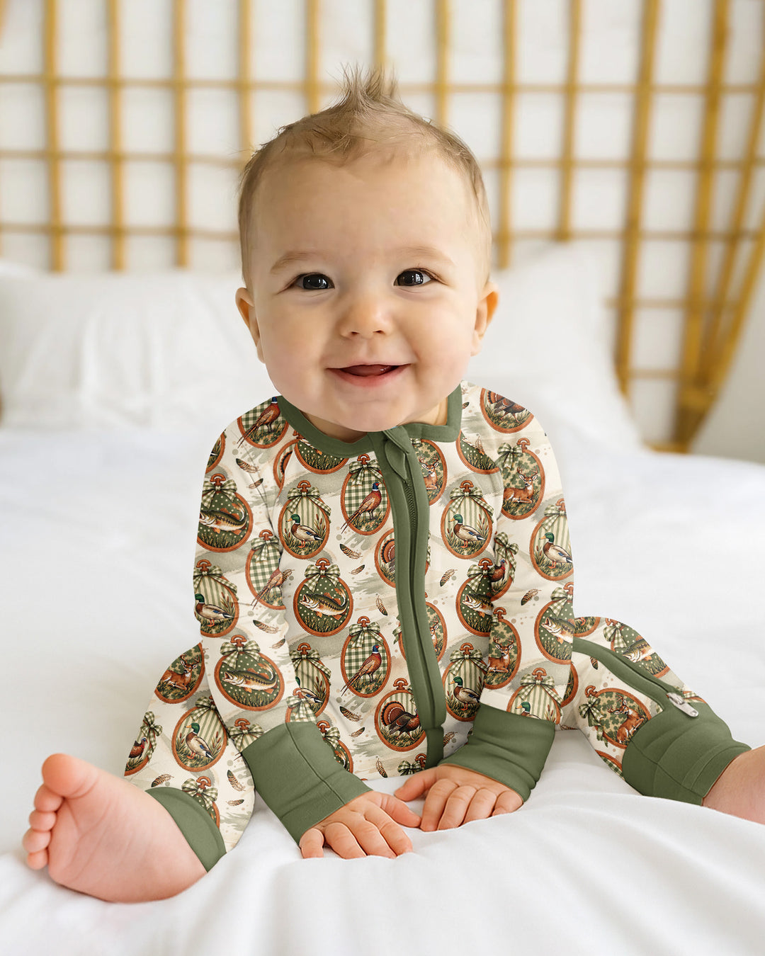 It's Hunting Season Vintage Bamboo Convertible Zippy