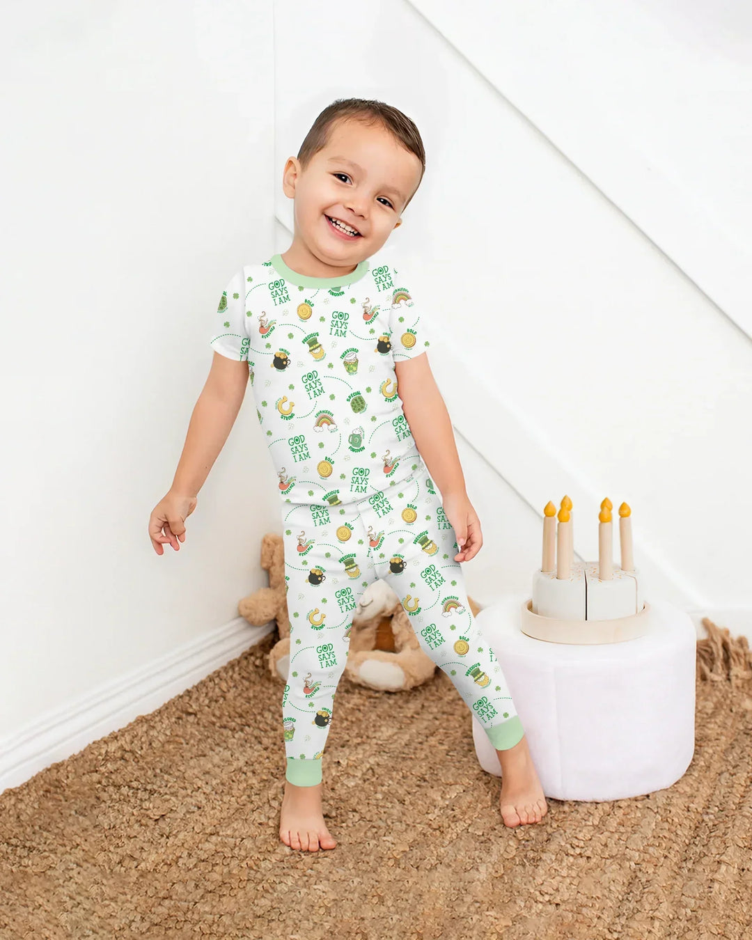 St Patrick's Day God Says I Am Bamboo Two Piece Short Sleeve Pajama Set