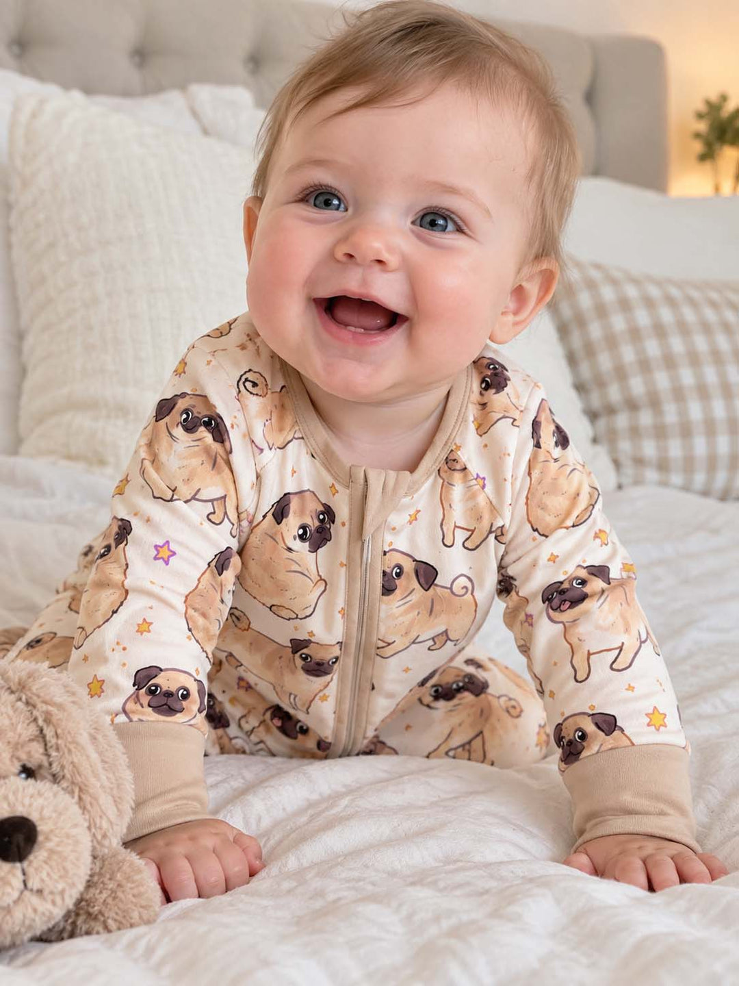 Playful Pug Stars Bamboo Convertible Zippy