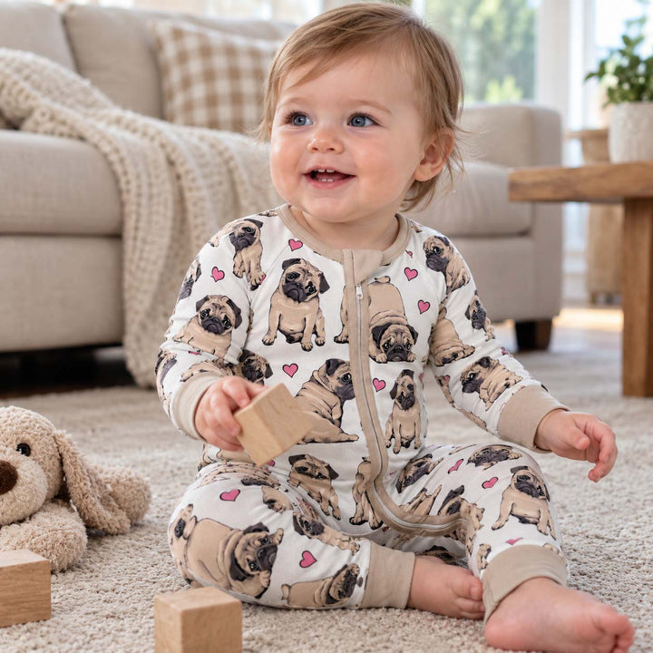 Pug Love Hearts Bamboo Convertible Zippy