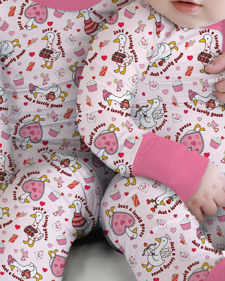 Valentine Silly Goose Bamboo Convertible Zippy