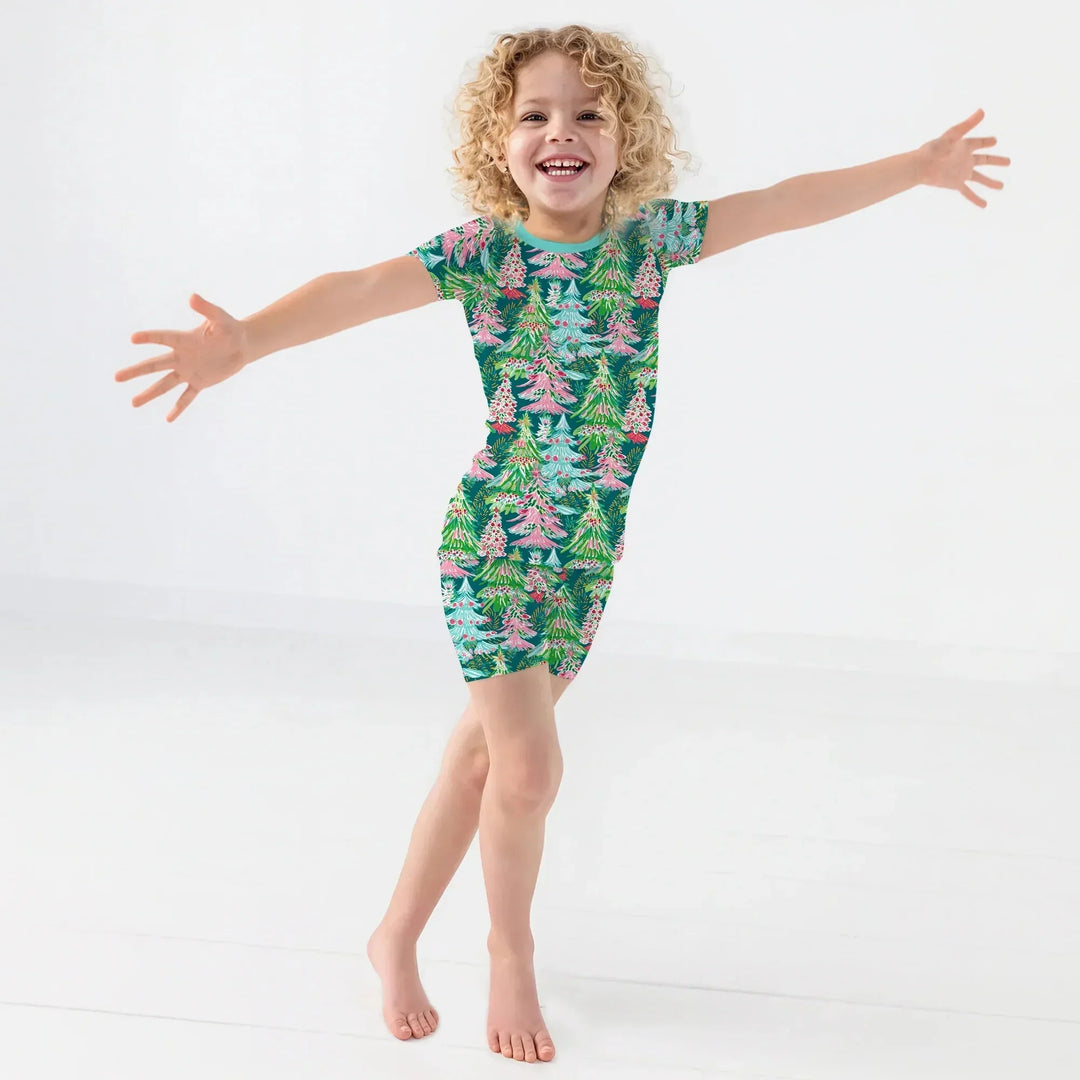 Brushstroke Merry Trees Two Piece Short Sleeve Shorts Pajama Set , Brushstroke Merry Trees Two Piece Short Sleeve Shorts Pajama Set - 12-18M