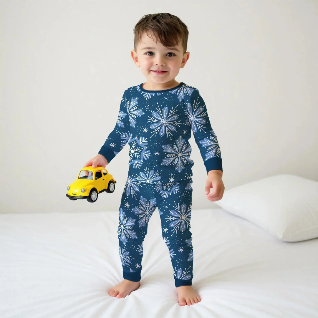 Winter Snowflakes Two Piece Long Sleeve Pajama Set , Winter Snowflakes Two Piece Long Sleeve Pajama Set - 12-18M