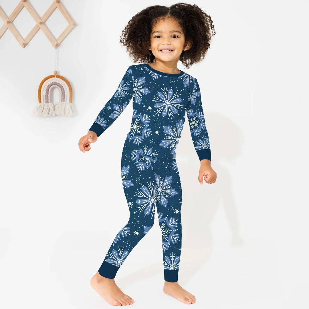 Winter Snowflakes Two Piece Long Sleeve Pajama Set , Winter Snowflakes Two Piece Long Sleeve Pajama Set - 12-18M